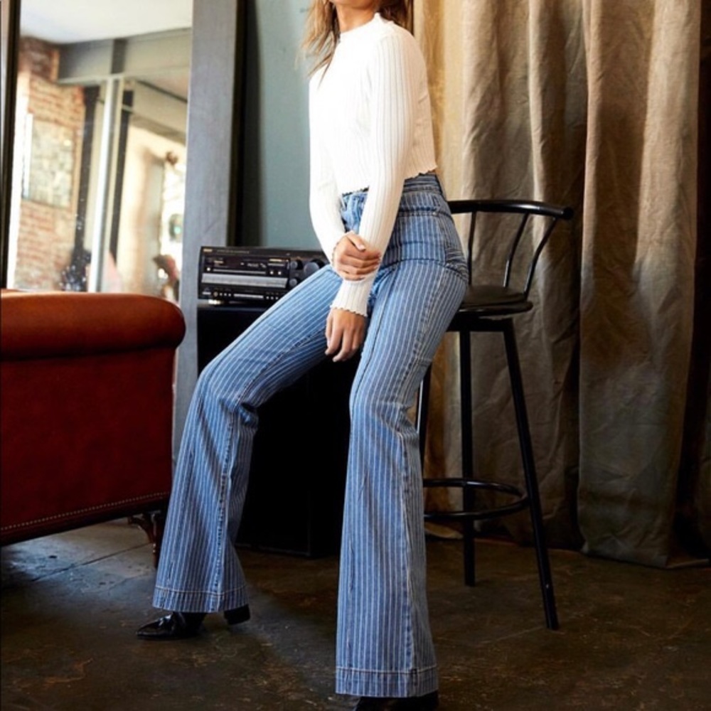 REVICE Striped Venus Flares